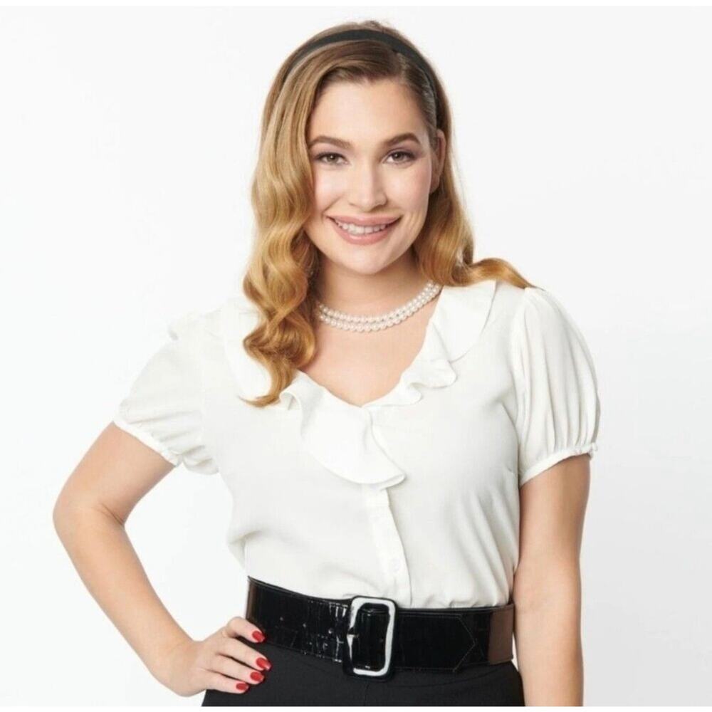 Unique Vintage Ivory Short Sleeve Crepe Ruffle Blouse M 6 8 NWOT